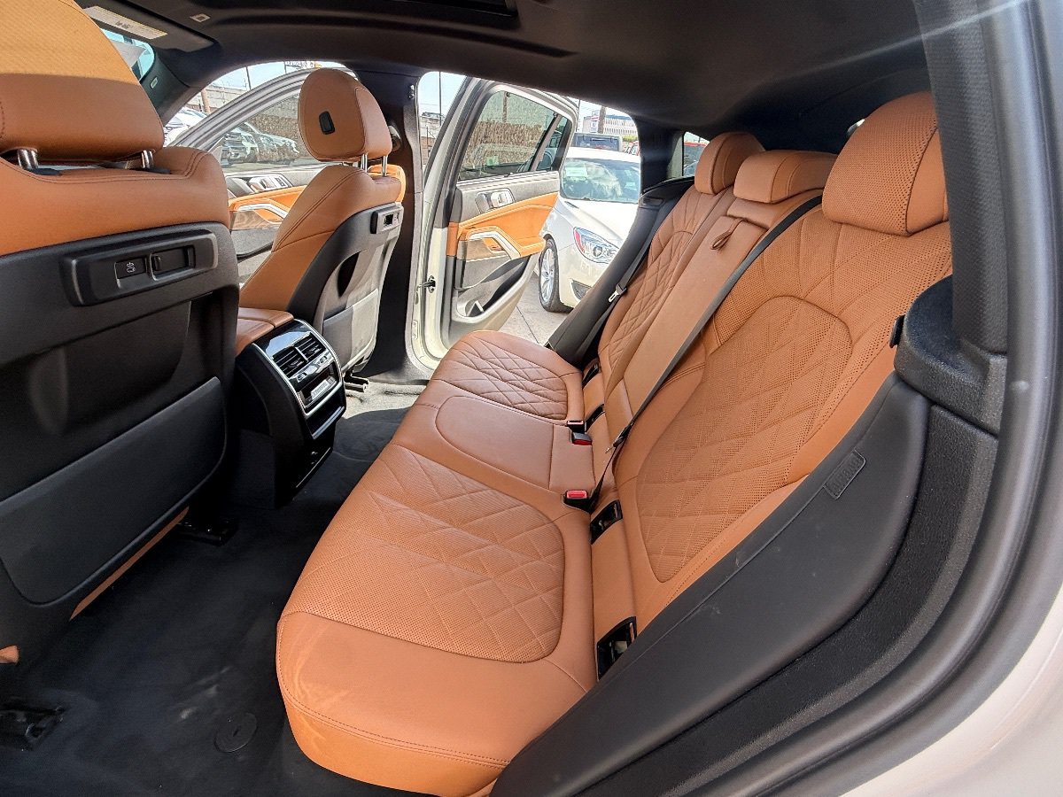 Used 2023 BMW X6 xDrive40i w/ Executive Package AWD/4WD image 21