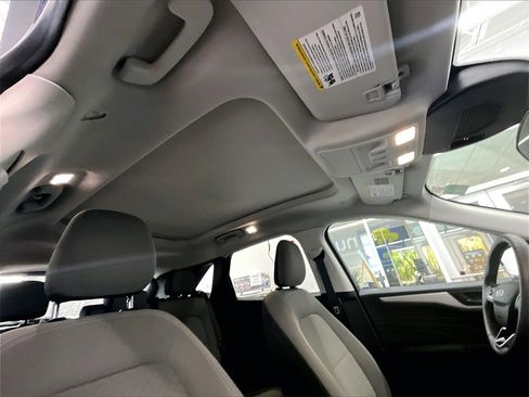 Used 2022 Ford Escape SE w/ Convenience Package image 22