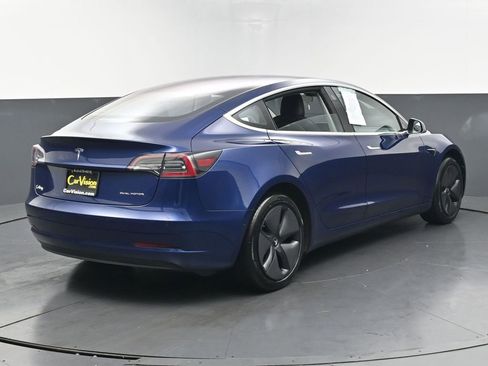 Used 2018 Tesla Model 3 Long Range image 4
