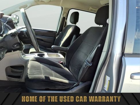 Used 2013 Dodge Grand Caravan SXT FWD image 14
