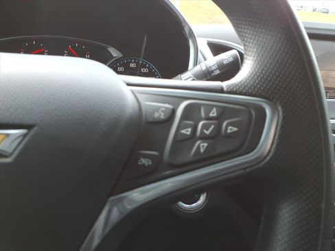 Used 2022 Chevrolet Equinox LT image 30