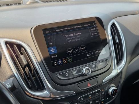 Used 2019 Chevrolet Equinox LT FWD image 29
