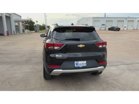 Used 2023 Chevrolet TrailBlazer LT w/ Convenience Package FWD image 7