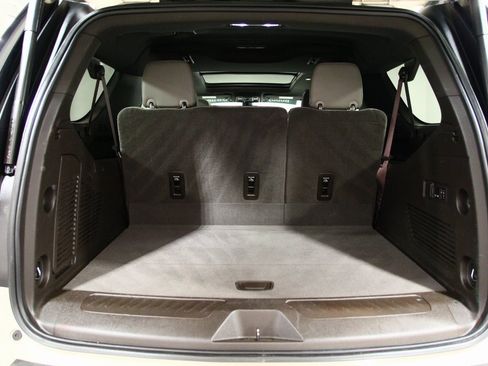 Used 2021 GMC Yukon XL SLT w/ SLT Luxury Plus Package image 25