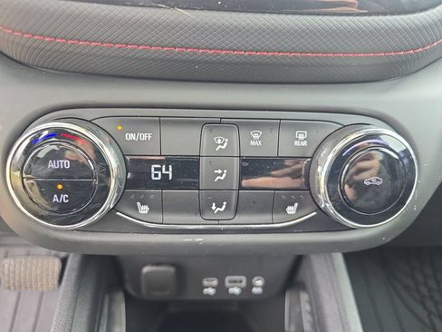 Used 2022 Chevrolet TrailBlazer RS w/ Sun and Liftgate Package FWD image 23