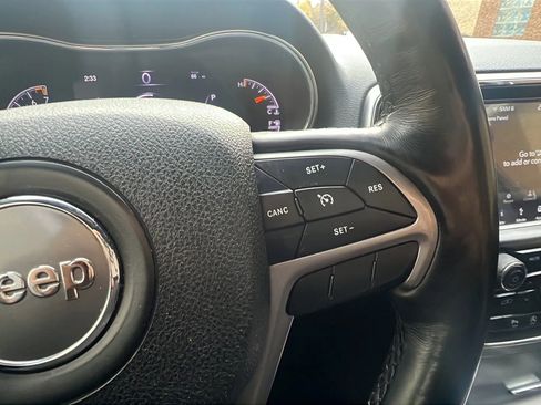 Used 2018 Jeep Grand Cherokee Limited w/ Luxury Group II image 15