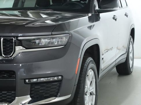 Used 2023 Jeep Grand Cherokee L Limited AWD/4WD image 5