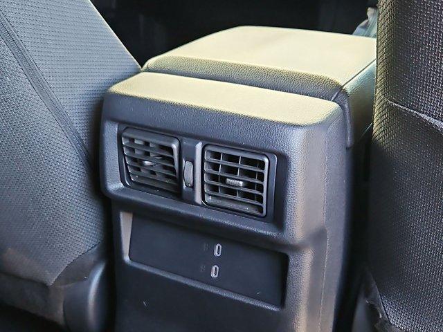 Used 2025 Toyota 4Runner SR5 AWD/4WD image 24