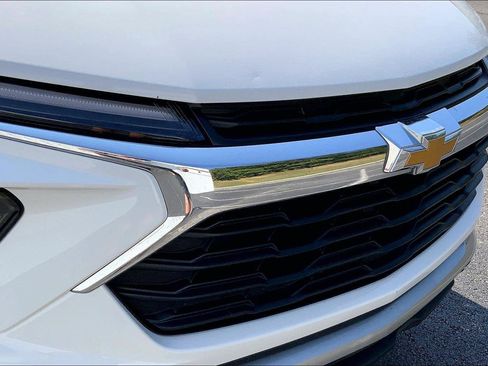 Used 2025 Chevrolet TrailBlazer LT AWD/4WD image 28