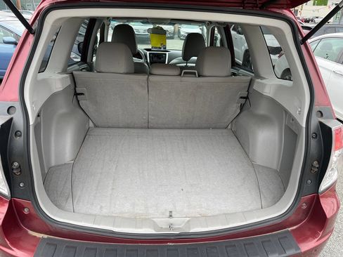 Used 2011 Subaru Forester 2.5X Limited AWD/4WD image 8