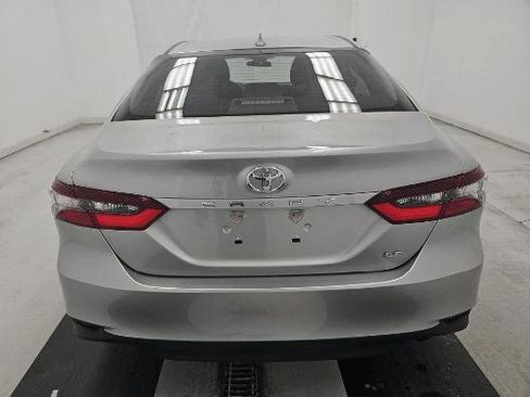 Used 2022 Toyota Camry LE image 6