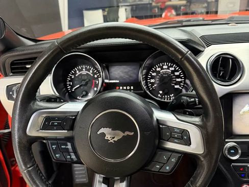 Used 2016 Ford Mustang Premium image 7