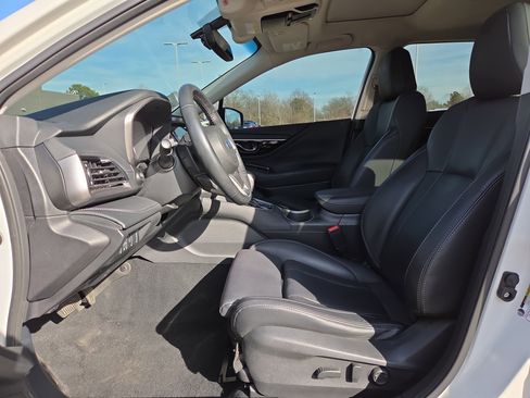 Used 2022 Subaru Outback Limited image 10