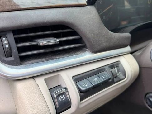 Used 2013 Cadillac XTS Platinum w/ Driver Assist Package FWD image 13