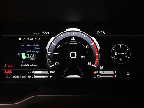 Used 2024 Toyota Tundra Limited AWD/4WD image 33