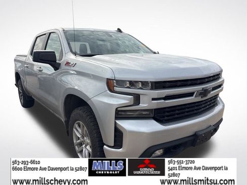 Used 2021 Chevrolet Silverado 1500 RST image 2