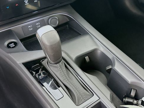New 2026 Nissan Sentra SV w/ SV Convenience Package FWD image 22