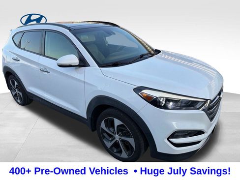 Used 2016 Hyundai Tucson Limited w/ Option Group 03 AWD/4WD image 3