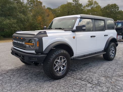 Certified 2024 Ford Bronco Badlands image 6