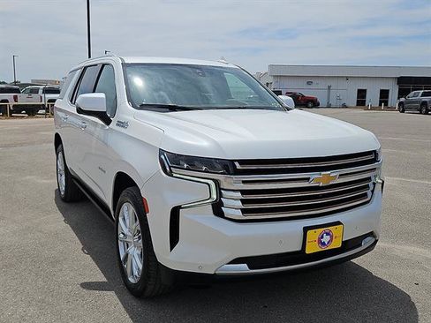Used 2022 Chevrolet Tahoe High Country AWD/4WD image 6