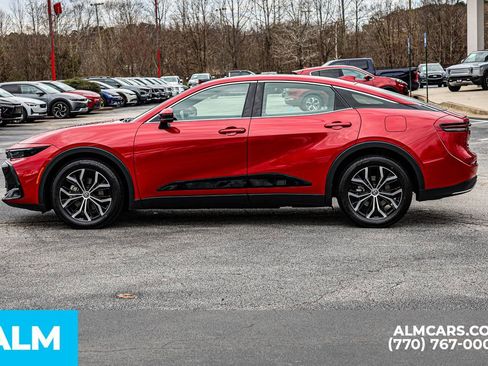 Used 2024 Toyota Crown XLE image 9