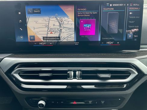 Used 2023 BMW 330i xDrive 330i xDrive w/ Driving Assistance Package image 19