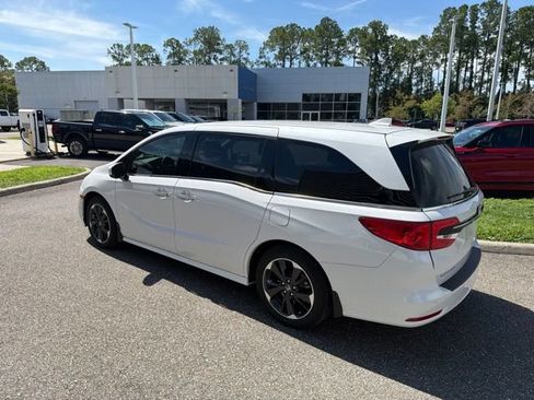Used 2024 Honda Odyssey Elite image 8