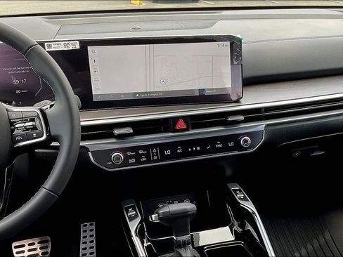 New 2025 Kia Sorento SX image 8