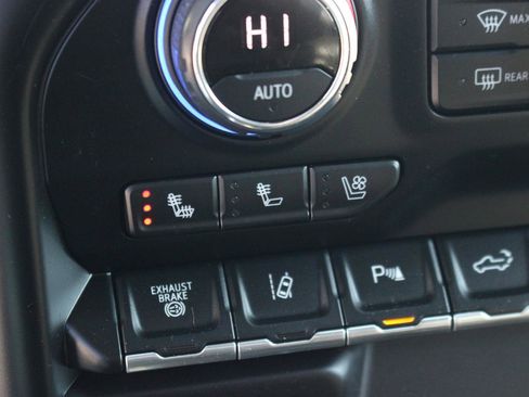 Used 2022 Chevrolet Silverado 2500 LTZ w/ Z71 Chrome Sport Edition image 29