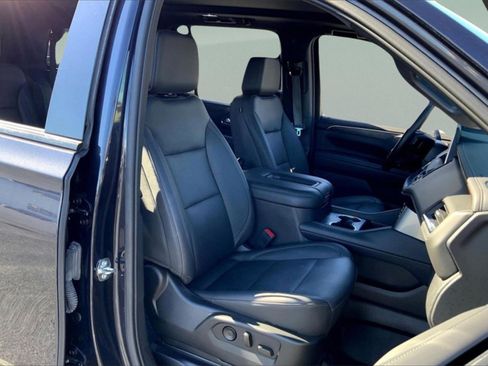 Used 2023 Chevrolet Tahoe Z71 w/ Luxury Package image 10