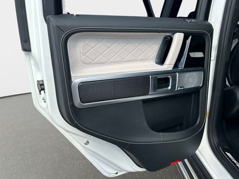 Certified 2022 Mercedes-Benz G 63 AMG 4MATIC image 13