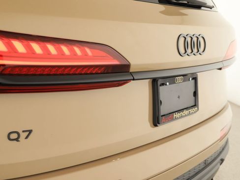 Certified 2025 Audi Q7 2.0T Premium Plus w/ Premium Plus Package AWD/4WD image 36