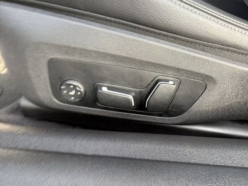 Used 2024 BMW 430i xDrive Coupe w/ Premium Package image 10