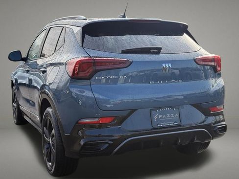Used 2024 Buick Encore GX Sport Touring image 3