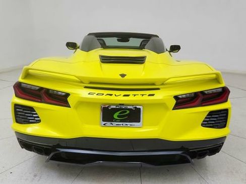 Used 2024 Chevrolet Corvette Stingray Premium Conv w/ Z51 Performance Package image 5