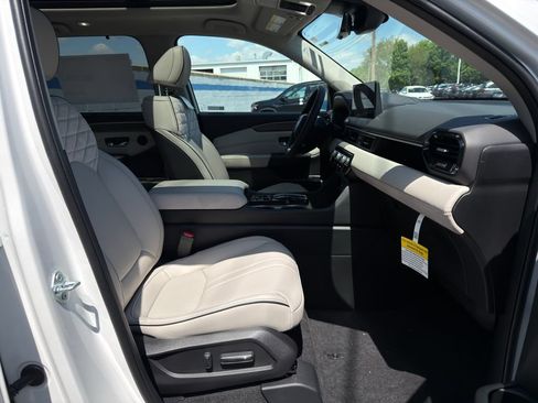 Used 2026 Honda Pilot Elite image 26