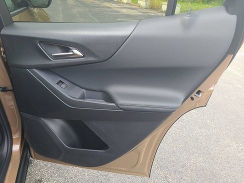 New 2027 Chevrolet Equinox LT FWD image 13