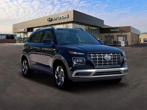 New 2026 Hyundai Venue SEL image 11