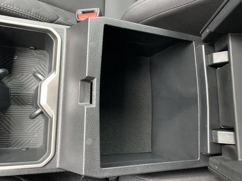 Used 2025 Toyota Tacoma SR5 RWD image 12