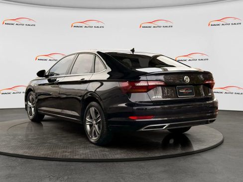 Used 2019 Volkswagen Jetta R-Line image 9