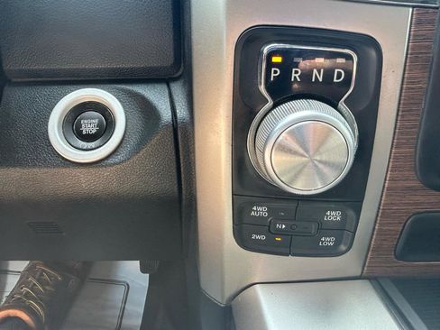 Used 2018 RAM 1500 Laramie w/ Convenience Group AWD/4WD image 27