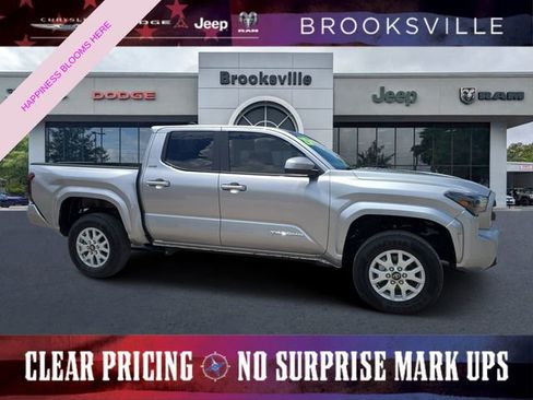Used 2025 Toyota Tacoma SR5 AWD/4WD image 1