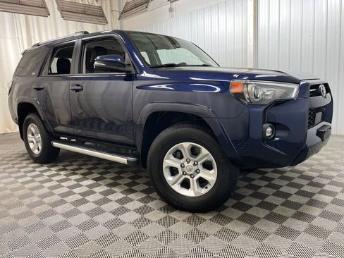 Used 2024 Toyota 4Runner SR5 Premium w/ Moonroof Package AWD/4WD image 51