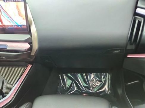 Used 2025 BMW X3 xDrive30i AWD/4WD image 37