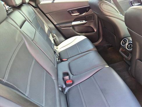 Used 2025 Mercedes-Benz GLC 350e 4MATIC image 20