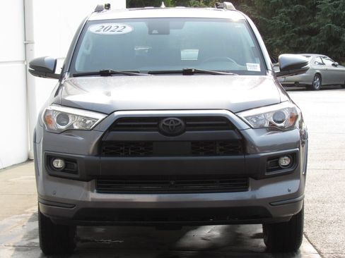 Used 2022 Toyota 4Runner Limited AWD/4WD image 3
