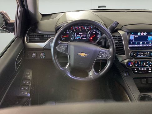 Used 2015 Chevrolet Suburban LT AWD/4WD image 26