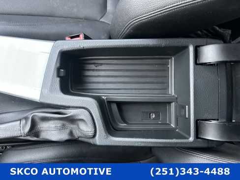 Used 2018 BMW 320i Sedan image 25