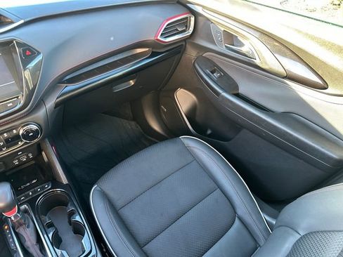 Used 2023 Chevrolet TrailBlazer RS w/ Sun and Liftgate Package image 22