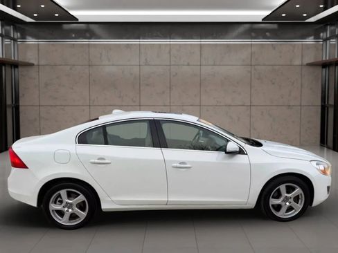 Used 2012 Volvo S60 T5 FWD image 16